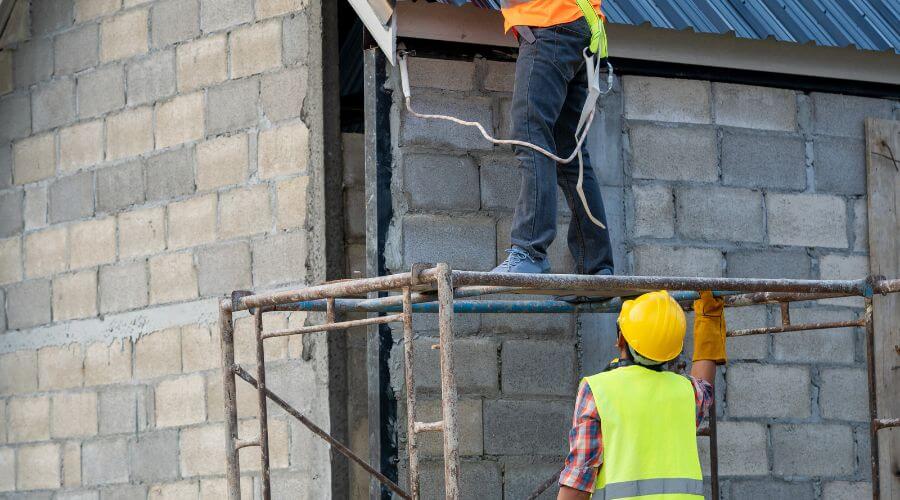Expert Emergency Roof Repairs services in Montclair, CA